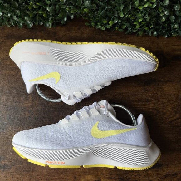 Nike Air Zoom Pegasus 37 Women Size 7.5 Running Shoes BQ9647-105 White Sneakers - Picture 5 of 8